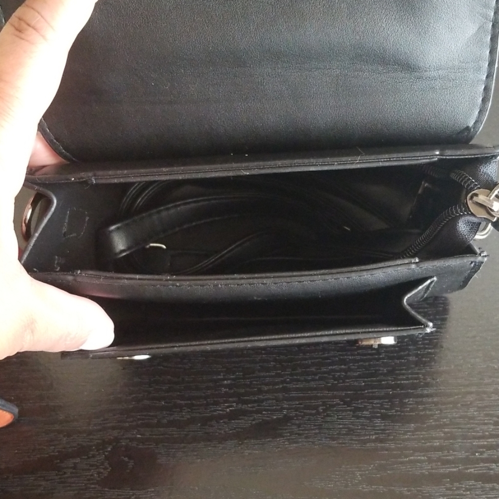 Mini Handle Bags - Picture 7 of 8